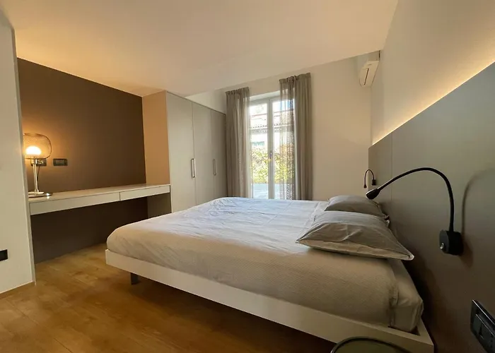Apartment Lovely Loft & Flat