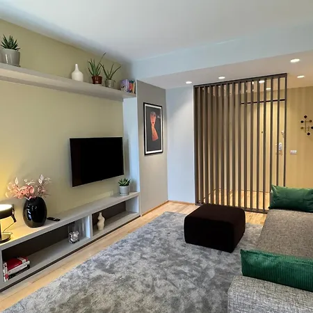 公寓 Lovely Loft & Flat 梅纳焦